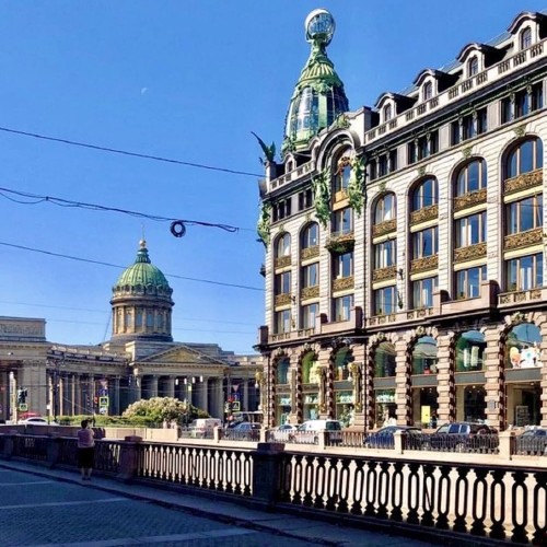 Обзорная по Петербургу + посещение Золотой или Бриллиантовой кладовой