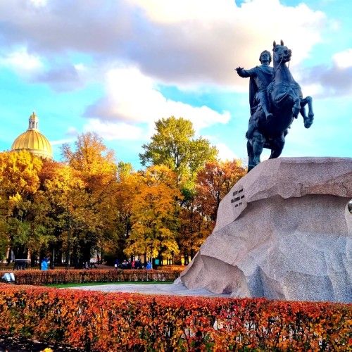 Знакомство с Петербургом: обзорная экскурсия + Эрмитаж (билеты включены)