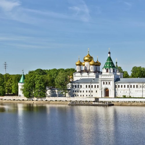 О Костроме — с интересом и любовью!