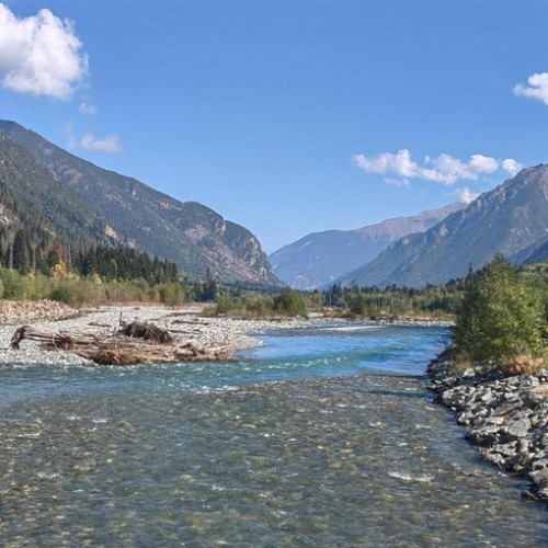 Если с другом вышел в путь: треккинги в Архызе в компании маламута (в мини-группе)