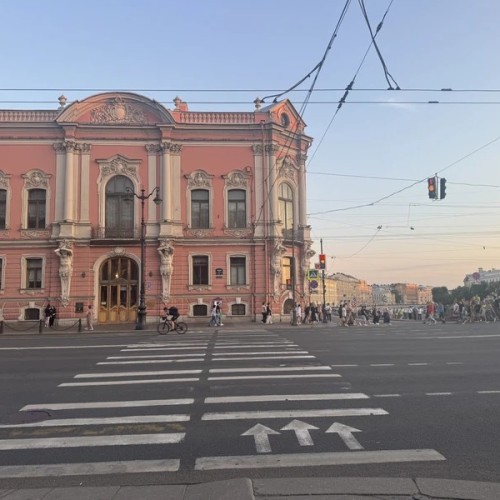 Петербургские тайны: на авто по историческому центру