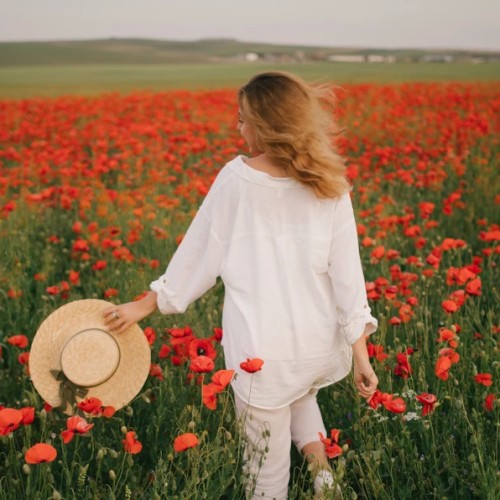 Экспресс-тур в Астрахань: цветущие маковые поля, озеро Баскунчак и песчаный бархан Большой брат