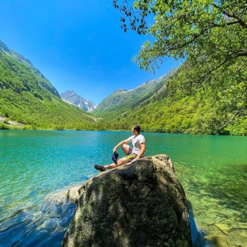 Треккинги на Домбае с проживанием в гостинице: Бадукские озёра, водопады и каньон Чёртова мельница