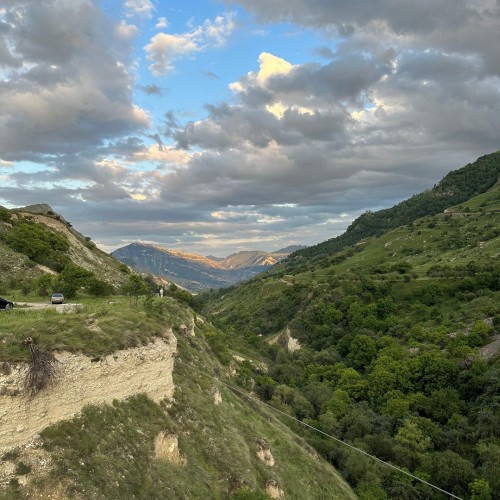 По знаковым локациям Дагестана и Чечни на джипе в мини-группе