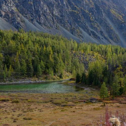 Знакомство с Алтаем своей компанией: снежные вершины, кристальные озёра и заповедные тропы