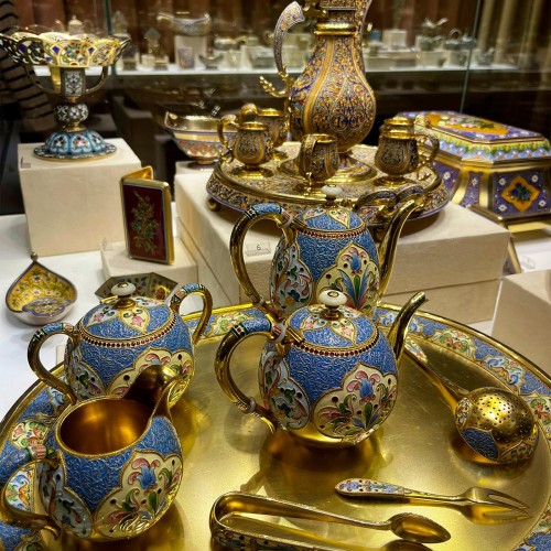 Сокровища Фаберже: истории в драгоценностях