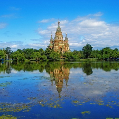 Город-крепость Кронштадт и Нижний парк Петергофа