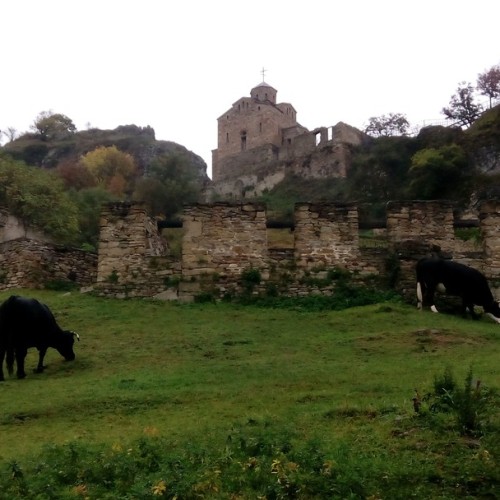 Домбай: экскурсии и походы по заповедным местам