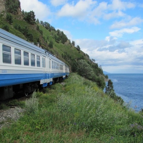 Тур по must-see-локациям Байкала: от Иркутска до Малого Моря