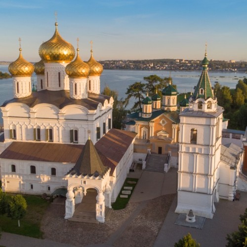 Кострома литературная и кинематографическая