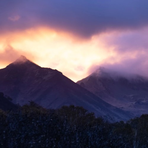 Большой поход с рюкзаками и палатками по Камчатке: вулканы, Тихий океан, термы и альпийские луга