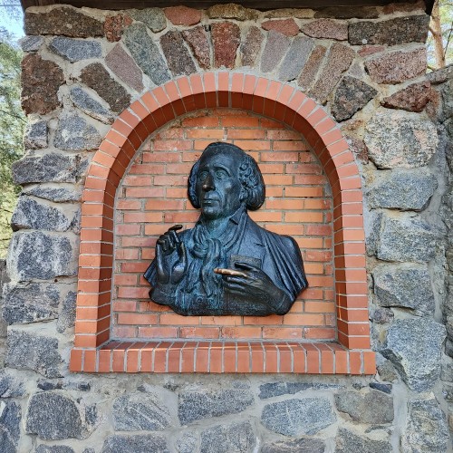 К форту «Красная горка» и «Андерсенграду» — из Петербурга