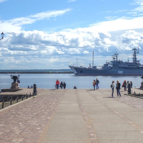 Групповая экскурсия из Петербурга в город-крепость Кронштадт