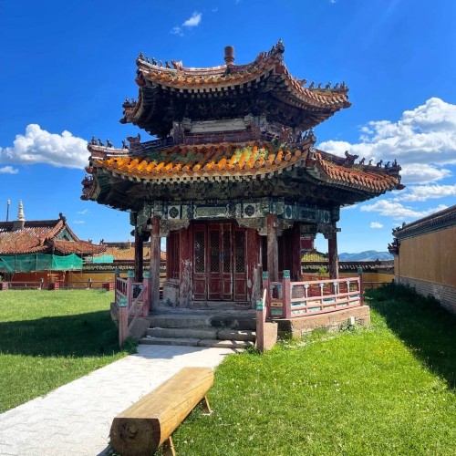 От пустыни до оазисов: большое путешествие по Монголии и Улан-Удэ