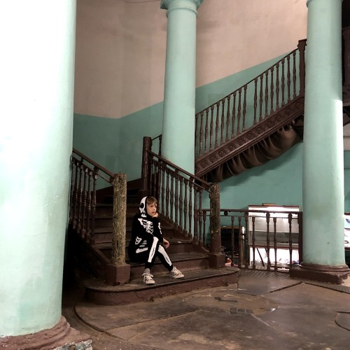 Фасады Пушкина, дворы Достоевского