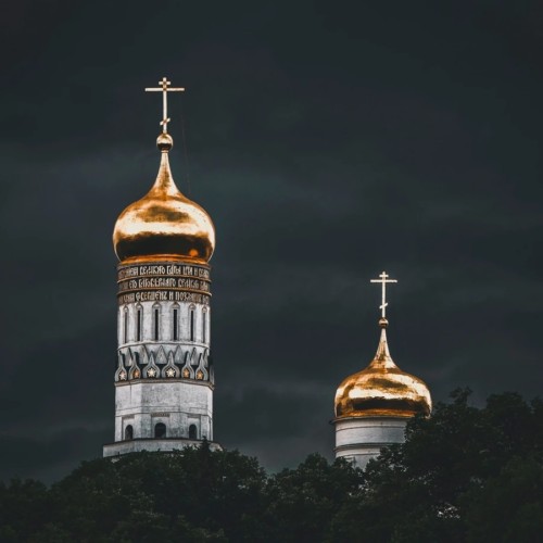 Таинственная прогулка по вечерней Москве — с гаданиями и чаем