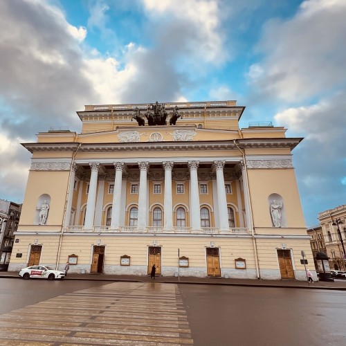 Всемогущий Невский проспект