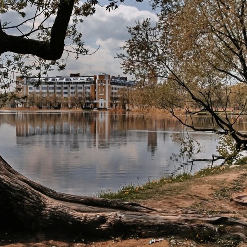 Не фонтаны: прогулка по непарадному Петергофу