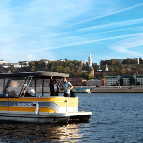 Обзорная прогулка на тёплом катере вдоль Нижегородских красот