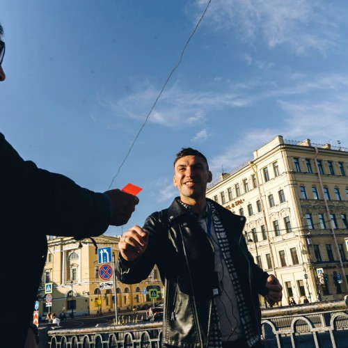 Стендап-экскурсия по Петербургу