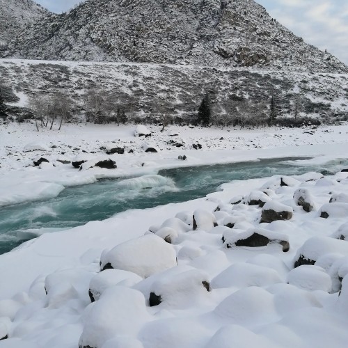 К Гейзерному озеру через «Красные ворота» (из Горно-Алтайска)