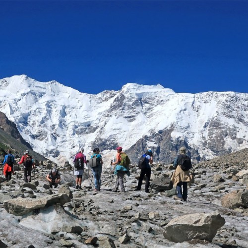 Перезагрузка в Безенги с проживанием в палатках: треккинг к ледникам, водопадам и диким турам