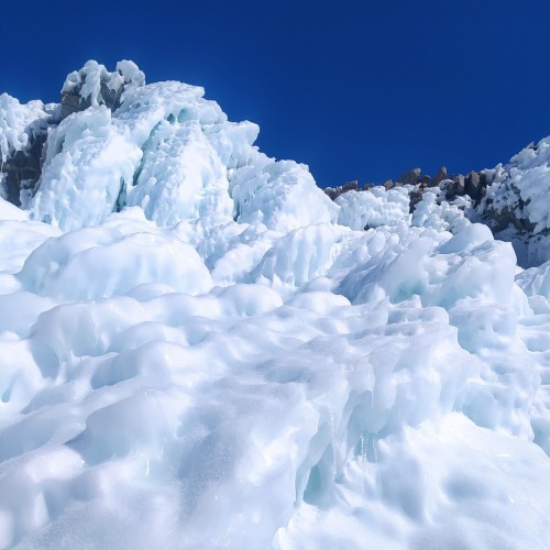 На Байкал под Новый год: катание на санях, прогулки по Ольхону и хрустальный лёд