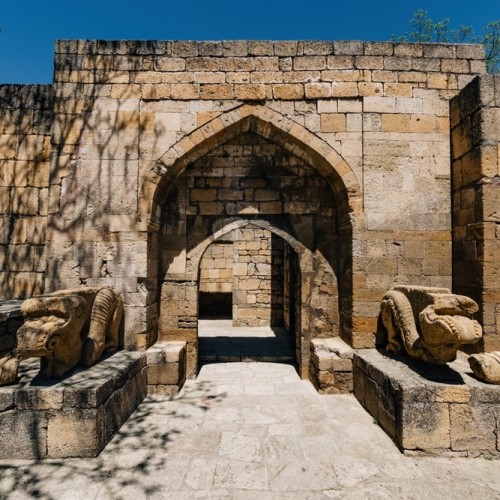 Жемчужины Кавказа: на поезде в 5 республик с национальными блюдами и этношоу