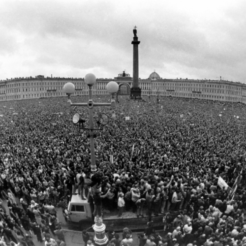 Мятежные площади. От Елизаветы до Ельцина