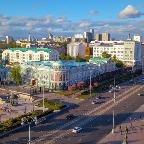 Все грани Екатеринбурга на автомобиле