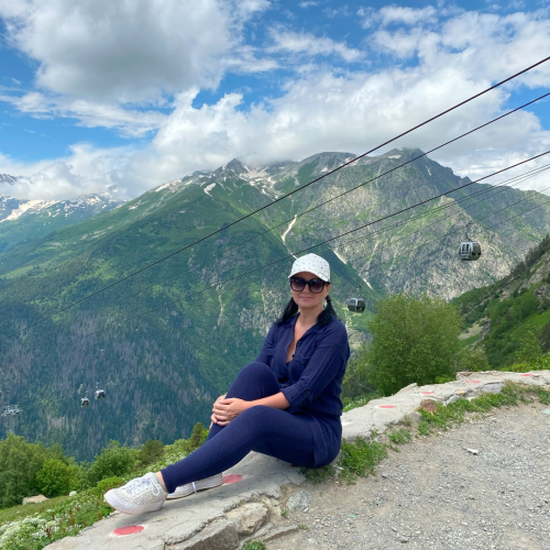 На джипах по Кавказу: Эльбрус, Домбай и другие знаковые локации региона в мини-группе