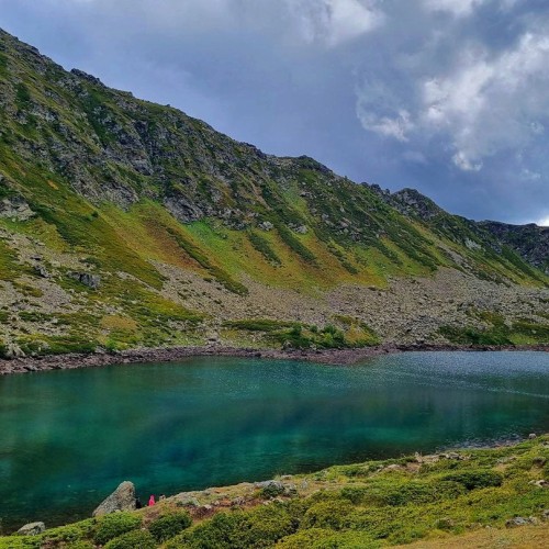 В горы — от суеты и забот: треккинг в Архызе без рюкзаков