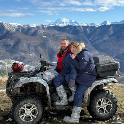 Зимний Домбай: осваиваем склоны Мусса-Ачитары, катаемся на квадроциклах и ловим форель