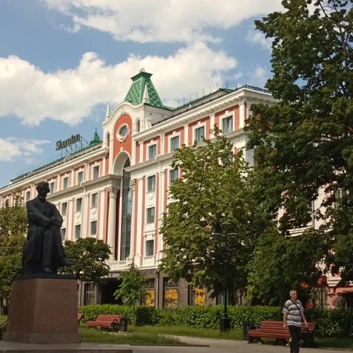 По визитным карточкам Нижнего Новгорода