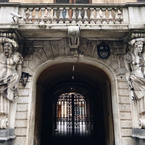 Петербург с французским акцентом