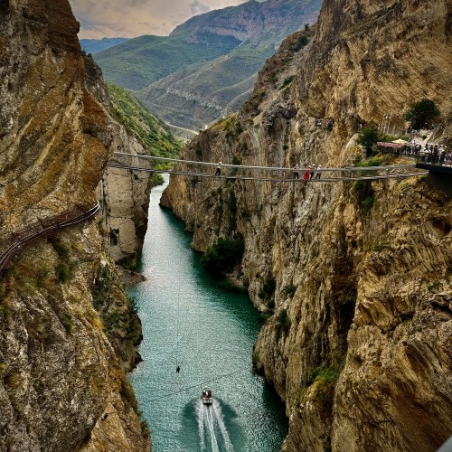 Бархан Сарыкум и Сулакский каньон с прогулкой на катере (всё включено)