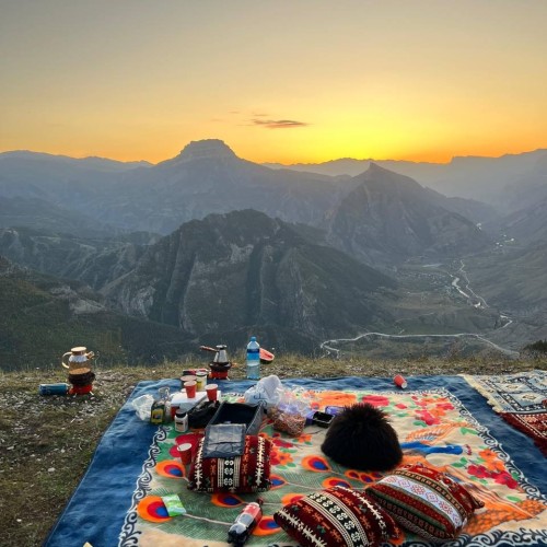 Объятия горного края: по топовым локациям Дагестана на внедорожниках