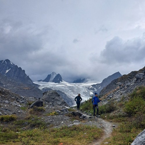 К ледникам и озёрам: треккинг-тур по Алтаю в мини-группе