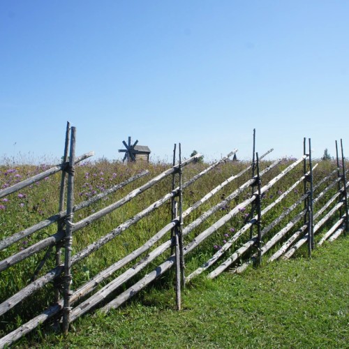 Ваше персональное путешествие вглубь веков: петроглифы, Кижи и Соловецкий монастырь