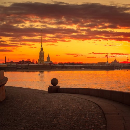 Теплоходная прогулка по Неве и Финскому заливу — на закате под живую музыку