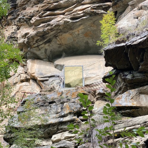 На джипах к водопадам Домбая и Архыза: индивидуальный отпуск с лёгкими треккингами