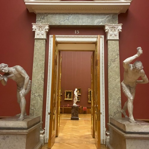 Экскурсия по маршруту «Великий Карл» в Русском музее