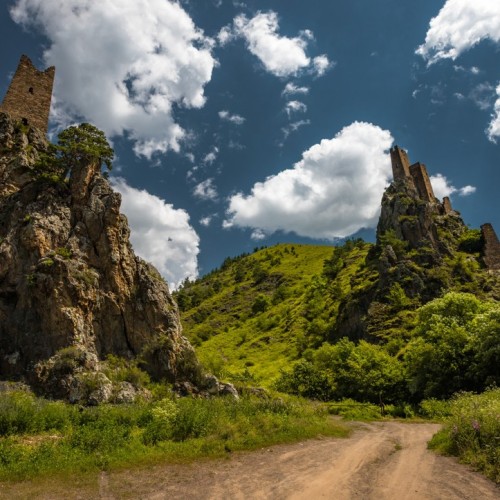 Гостеприимный Кавказ: главные места Осетии, Ингушетии и Кабардино-Балкарии