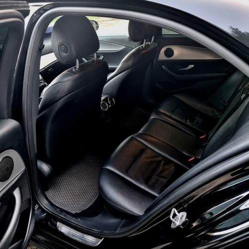 В Петергоф  — с комфортом и личным гидом