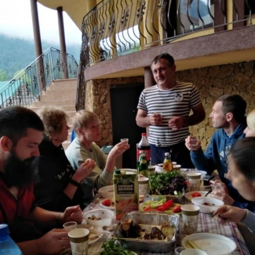 Треккинги на Домбае с проживанием в гостинице: Бадукские озёра, водопады и каньон Чёртова мельница