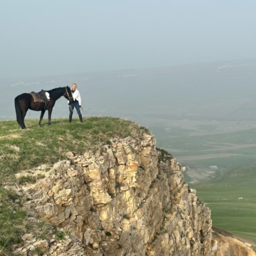Галопом по Карачаево-Черкесии: конный выезд для опытных всадников