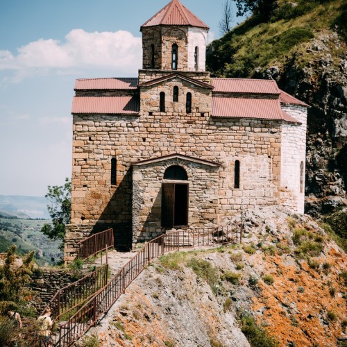 Окрестности Домбая в мини-группе: автопутешествие по знаковым локациям