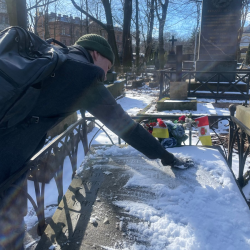 Мобильный квест в Петербурге «Тайны Смоленского кладбища»