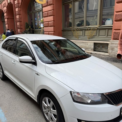 В Петергоф  — с комфортом и личным гидом