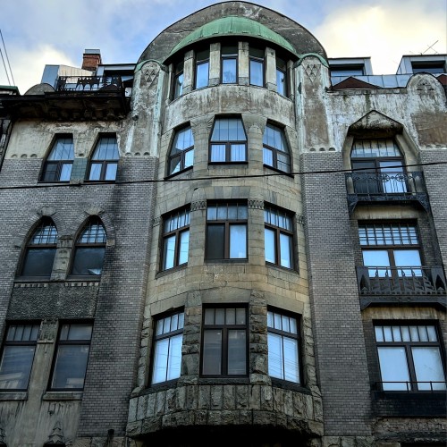 Петербург бунтарей: гопники, рокеры, классики